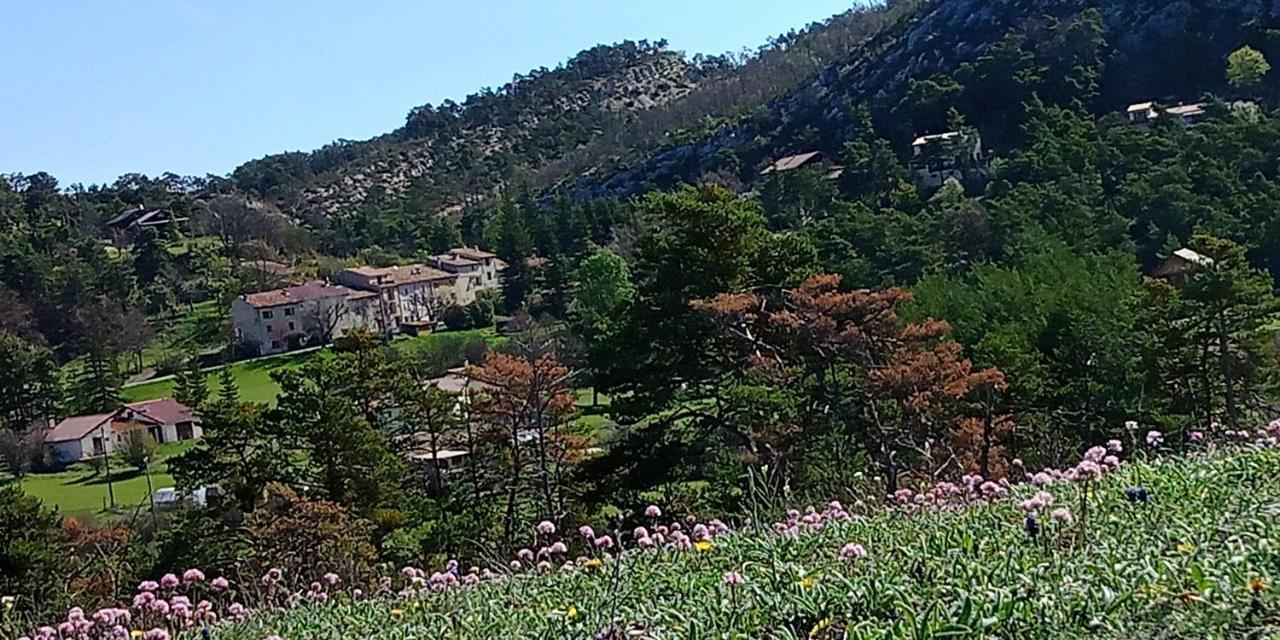 Montagne, Mer Et Verdon Seranon Bagian luar foto